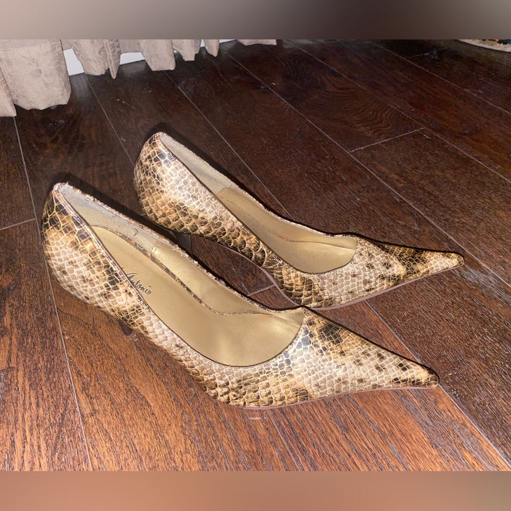 Michael Antonio heels